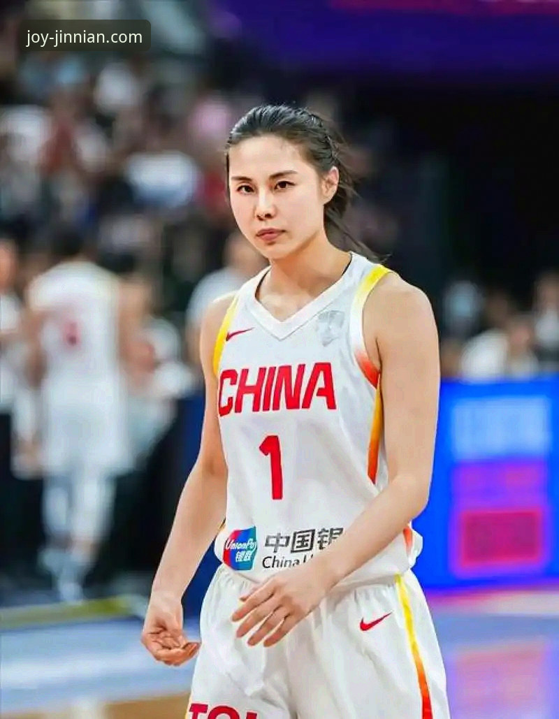 金年会电脑版下载2026最新版本 WCBA总决赛首场四川女篮狂胜34分,金年会体育用户如何看懂这场比赛?